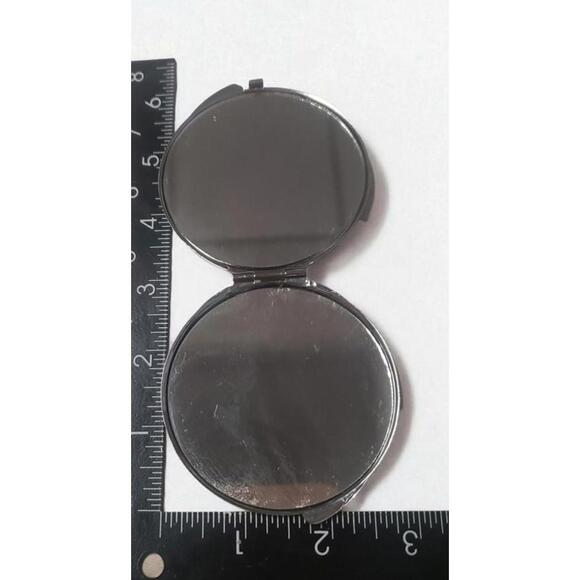 Betsey Johnson Pink Compact Mirror with Eiffel Tower Design - Preloved - Picture 6 of 8